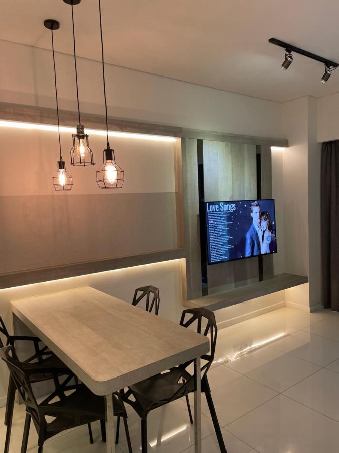 Summer Suites Klcc 1Bedroom With Twin Queen Bed Apartment Kuala Lumpur Bagian luar foto